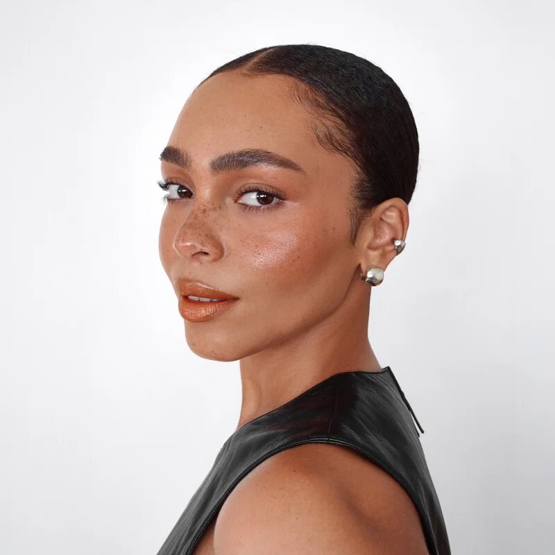 Smashbox LIT STX Blushlighter tvářenka s rozjasňovačem v tyčince odstín Brnz.GIF 5 g