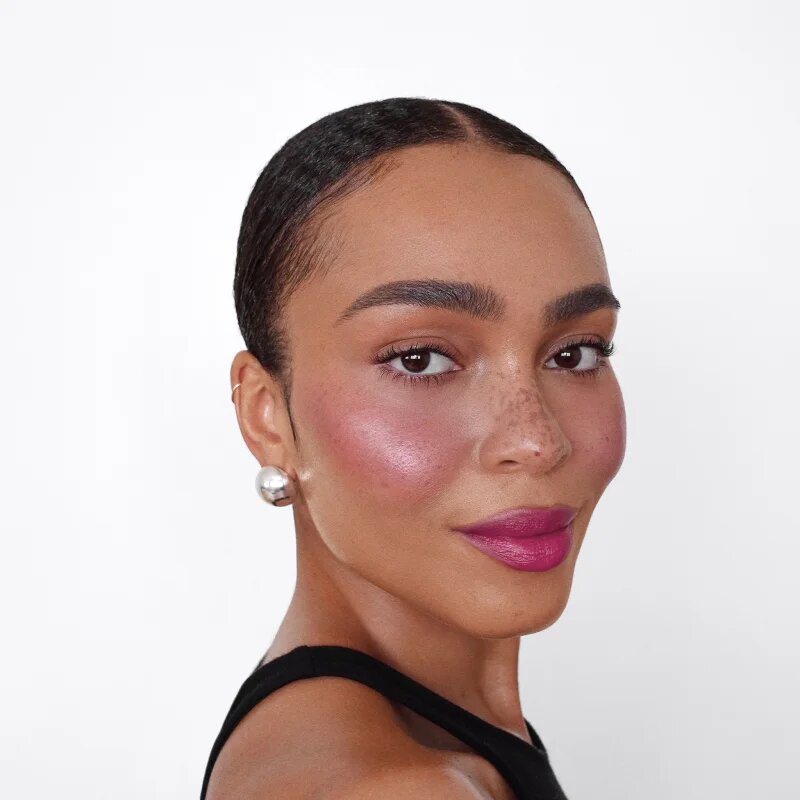 Smashbox LIT STX Blushlighter tvářenka s rozjasňovačem v tyčince odstín Pixel Plum 5 g