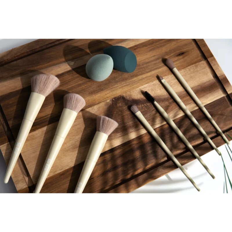 So Eco Exclusive Brush & Sponge Set Complexion Sponge sada štětců