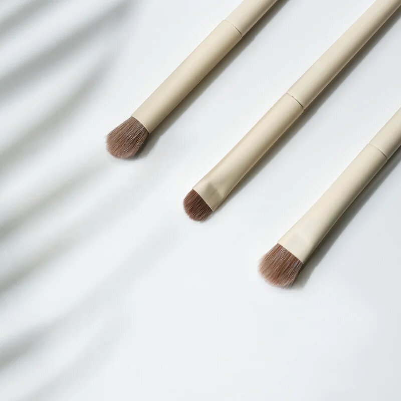 So Eco Eye Crease sada štětců na líčení očí