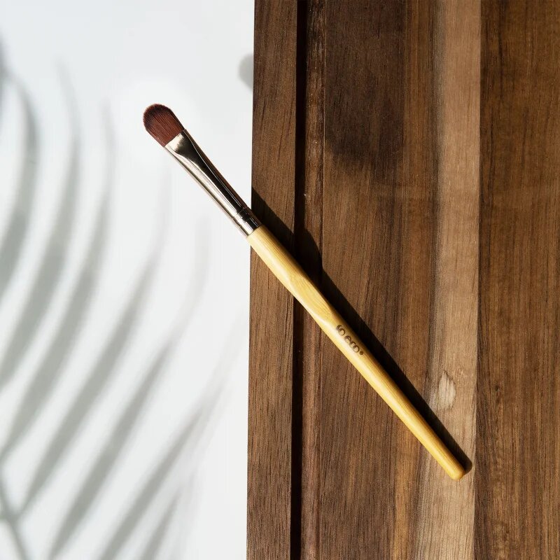 So Eco Eye Shading Brush štětec na oční stíny 1 ks