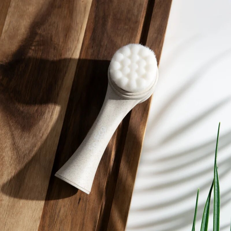 So Eco Facial Cleansing Brush oboustranný čisticí kartáček na pleť s kompostovatelnou rukojetí 1 ks