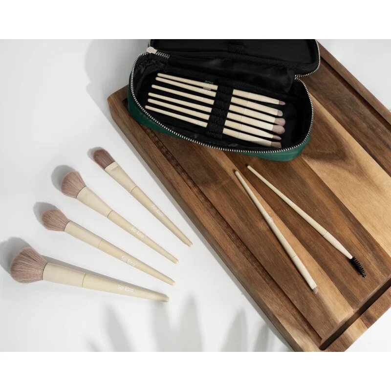 So Eco Flawless 12 Piece Brush & Bag Set Complexion Sponge sada štětců s taštičkou