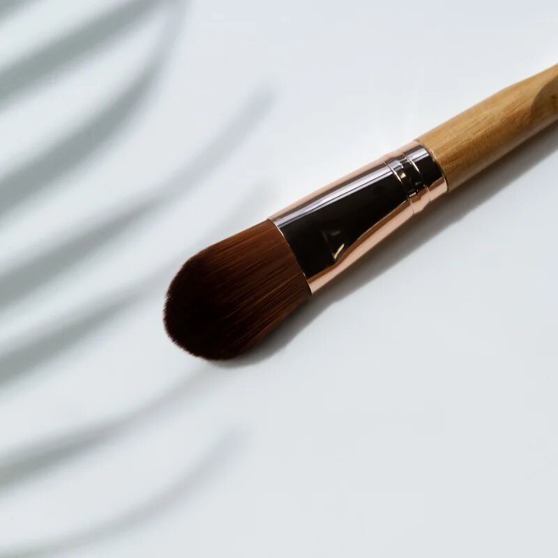 So Eco Foundation Brush štětec na krémový a tekutý make-up 1 ks