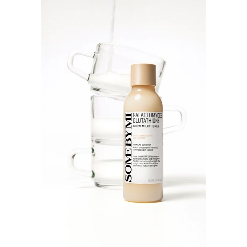 Some By Mi Galactomyces Glutathione Glow Milky Toner zjemňující a hydratační tonikum pro rozjasnění pleti 200 ml