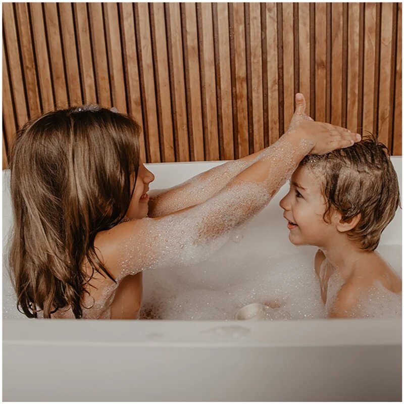 Suavinex Kids Shampoo & Conditioner šampon a kondicionér 2 v 1 pro děti 3 y+ 300 ml
