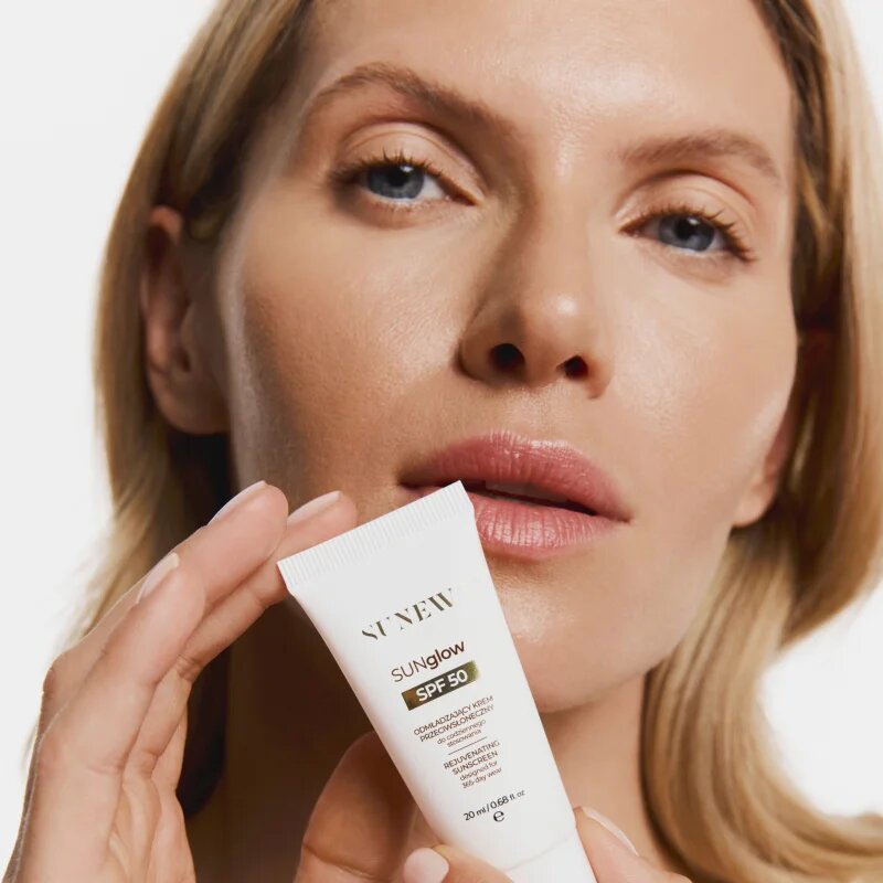 SUNEWMED+ SUNglow Anti-Aging Face Sunscreen SPF 50 opalovací krém s omlazujícím účinkem SPF 50 20 ml