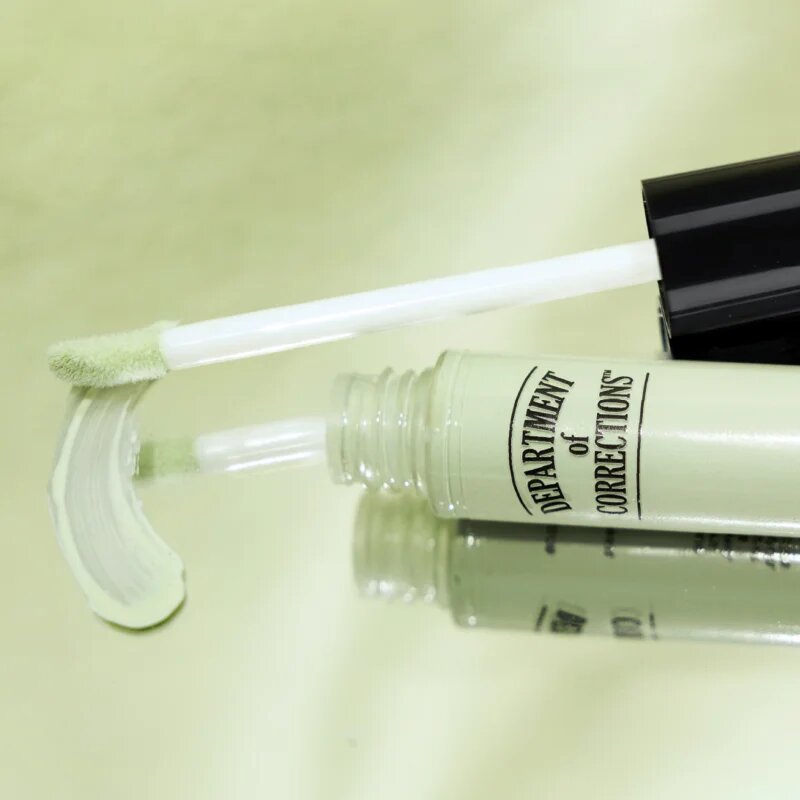 theBalm Department of Corrections Redness Color Corrector rozjasňující CC krém proti začervenání pleti 7.2 ml