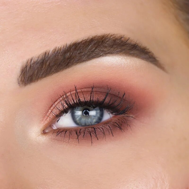 theBalm Male Order® Domestic Male paleta očních stínů 13.2 g