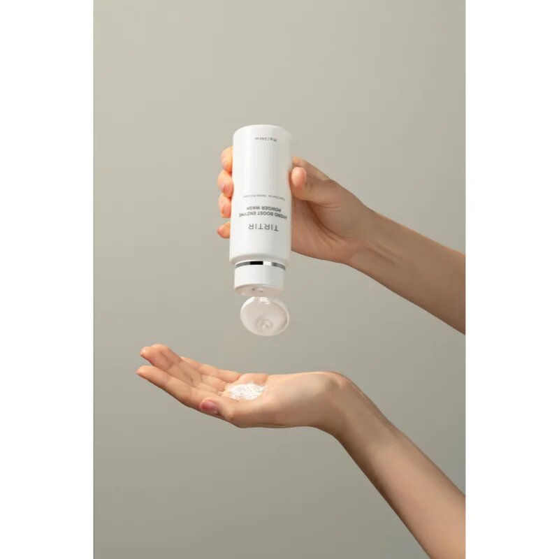 TIRTIR Hydro Boost Enzyme Powder Wash jemný enzymatický peeling pro rozjasnění a vyhlazení pleti 75 g