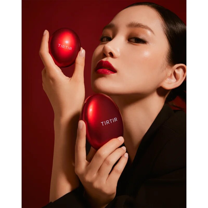 TIRTIR Mask Fit Red Cushion dlouhotrvající make-up v houbičce odstín 43N Deep Cocoa 18 g