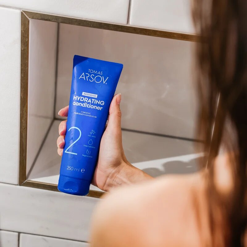 Tomas Arsov Hydrating Conditioner hydratační kondicionér pro suché a poškozené vlasy 250 ml