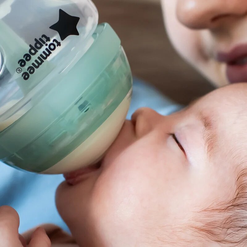 Tommee Tippee Advanced Anti-Colic samosterilizační kojenecká láhev anti-colic Slow Flow 0m+ 2x260 ml