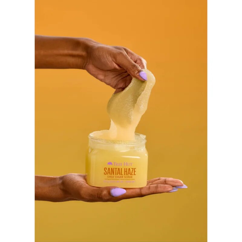 Tree Hut Shea Sugar Scrub Santal Haze cukrový tělový peeling 510 g