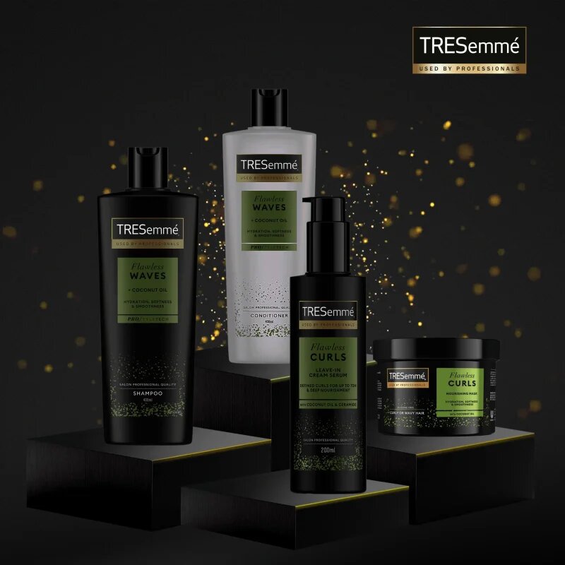 TRESemmé Flawless Curls maska na vlasy pro kudrnaté vlasy 440 ml