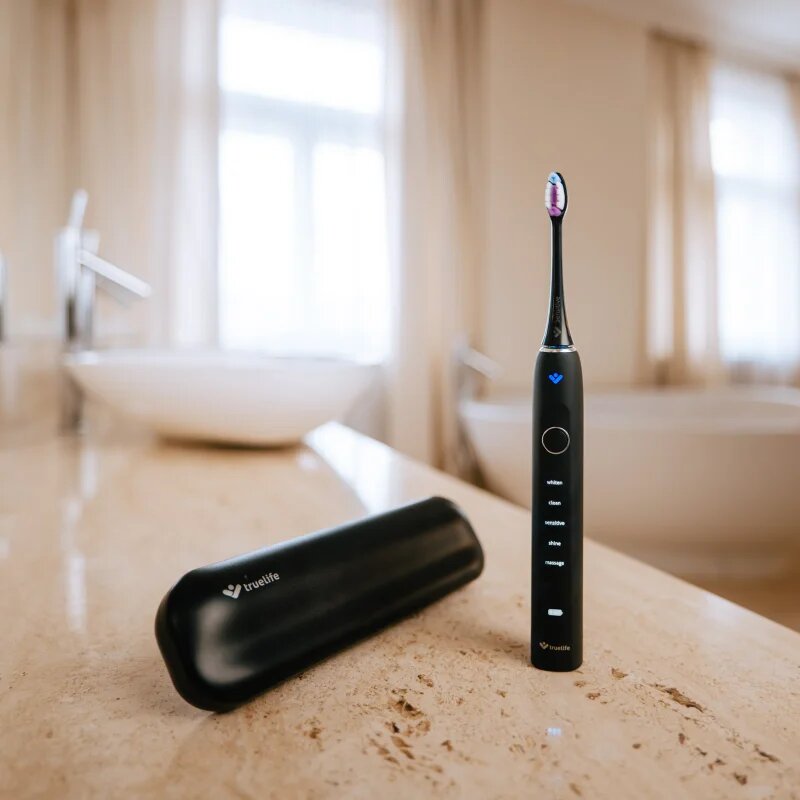 TrueLife SonicBrush Clean70 UV sonický zubní kartáček Black 1 ks