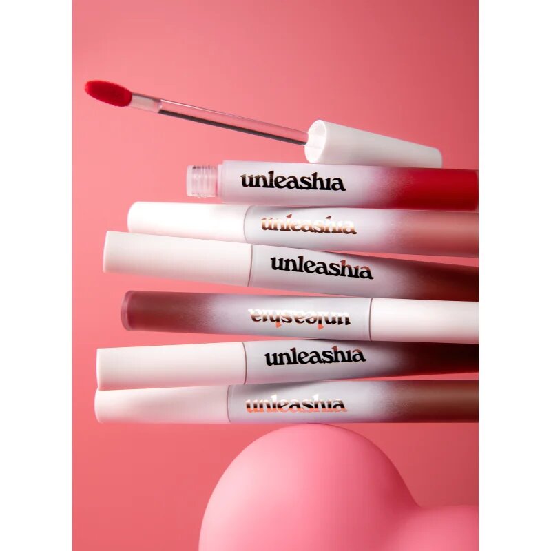 Unleashia Hug Velvet Tint barva na rty pro dlouhotrvající efekt odstín No.2 Mingle 4.5 g