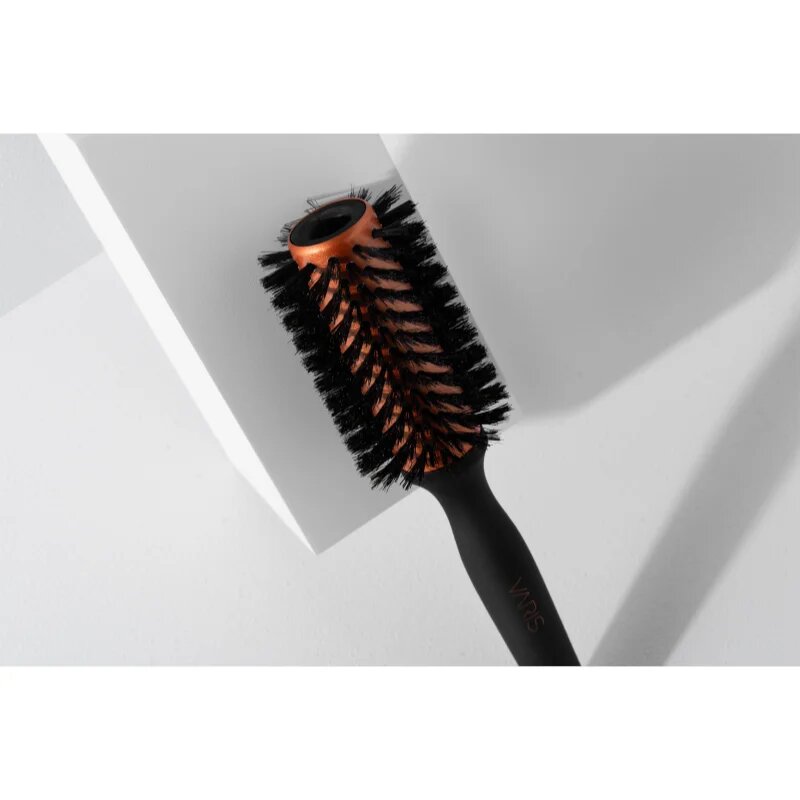 VARIS Boar Brush kulatý kartáč s kančími štětinami Medium 33 mm 1 ks