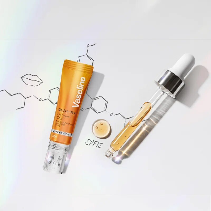Vaseline Gluta-Hya Lip Serum hydratační balzám na rty SPF 15 odstín Juicy Peach 10 ml