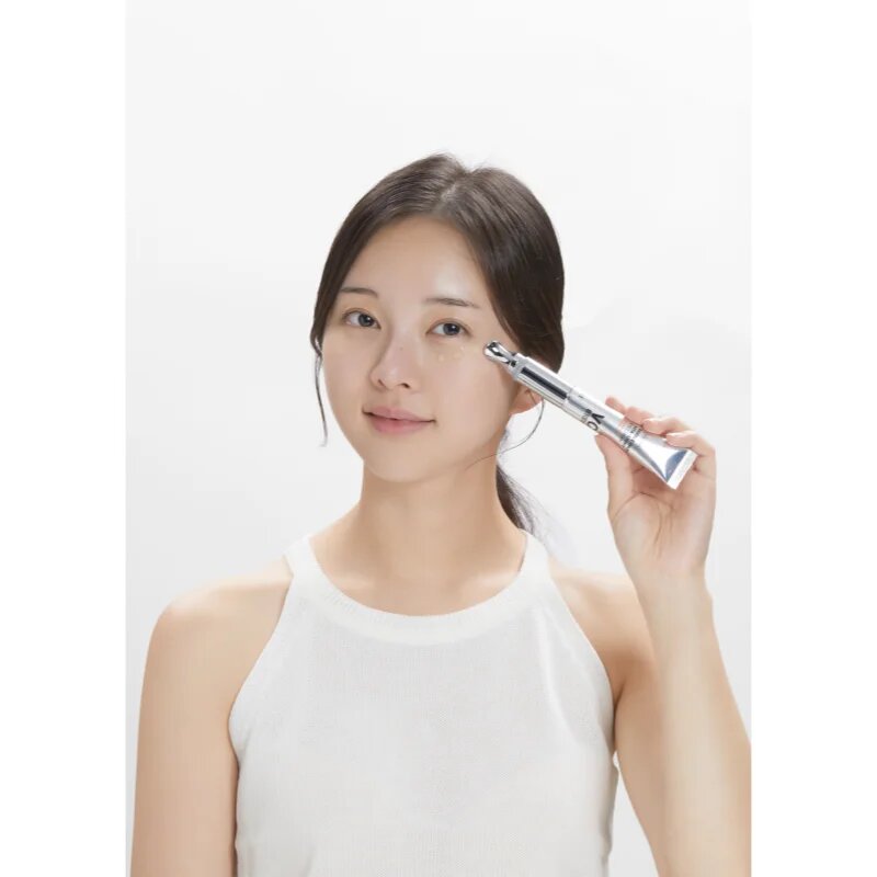 VT Cosmetics Reedle Shot Vita-Light Eyecream detoxikační a rozjasňující krém na oční okolí s vitaminem C 15 ml