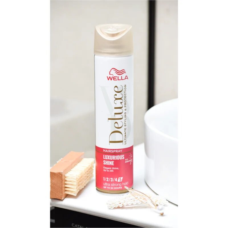 Wella Deluxe Luxurious Shine lak na vlasy pro lesk 250 ml