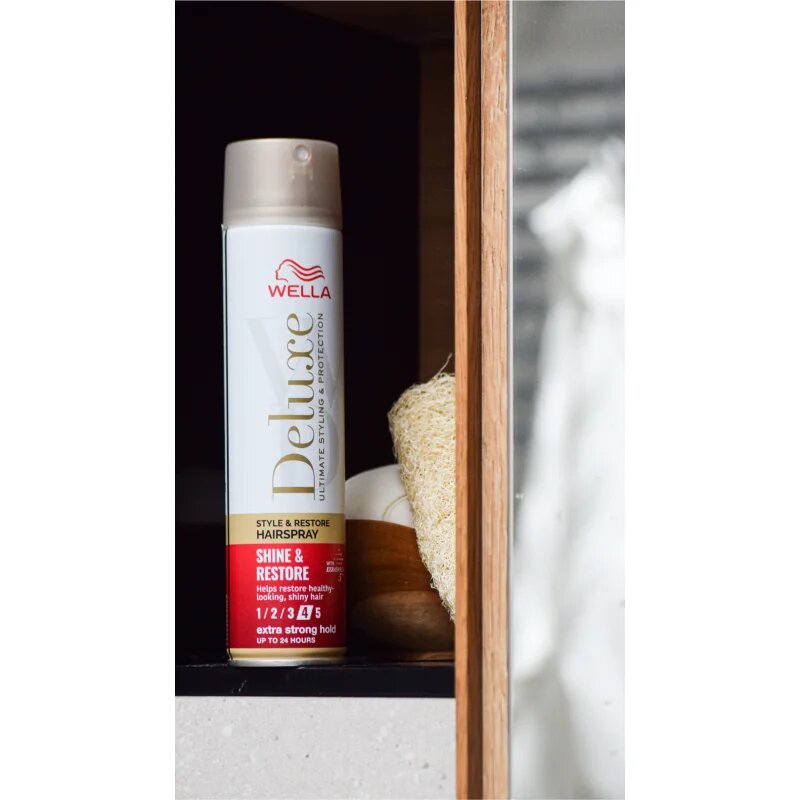 Wella Deluxe Shine & Restore lak na vlasy se silnou fixací pro objem 250 ml