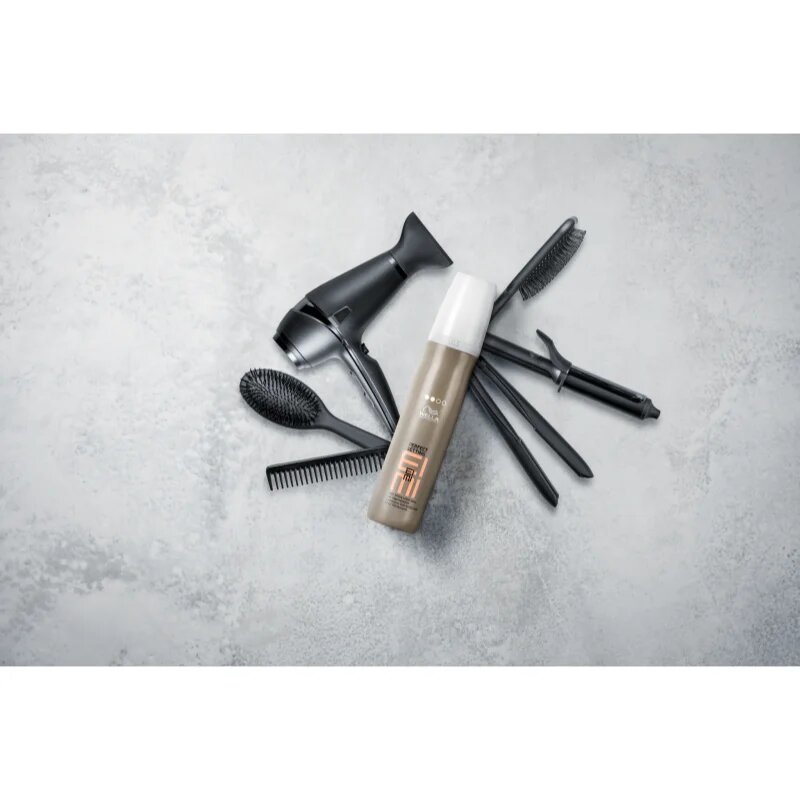 Wella Professionals Eimi Perfect Setting fixační sprej pro lesk a hebkost vlasů 150 ml