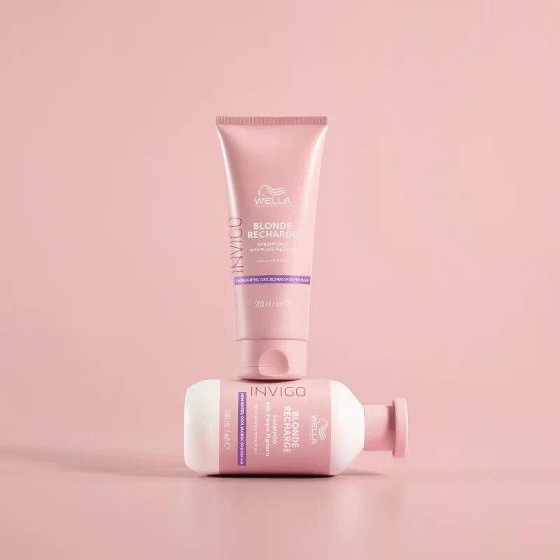 Wella Professionals Invigo Blonde Recharge šampon pro blond vlasy neutralizující žluté tóny 1000 ml
