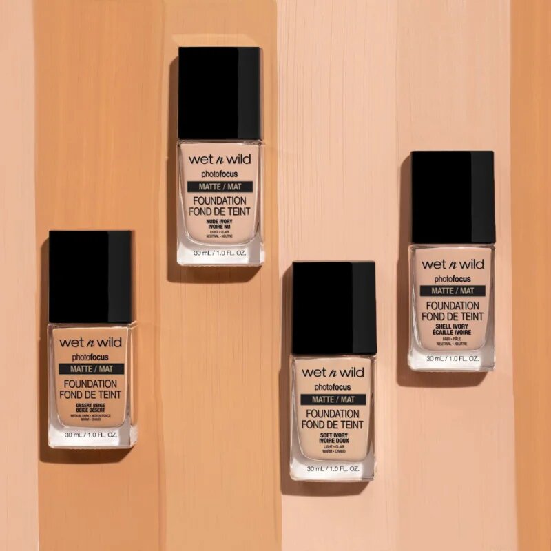 Wet n Wild PhotoFocus matující fluidní make-up odstín Desert Beige 30 ml