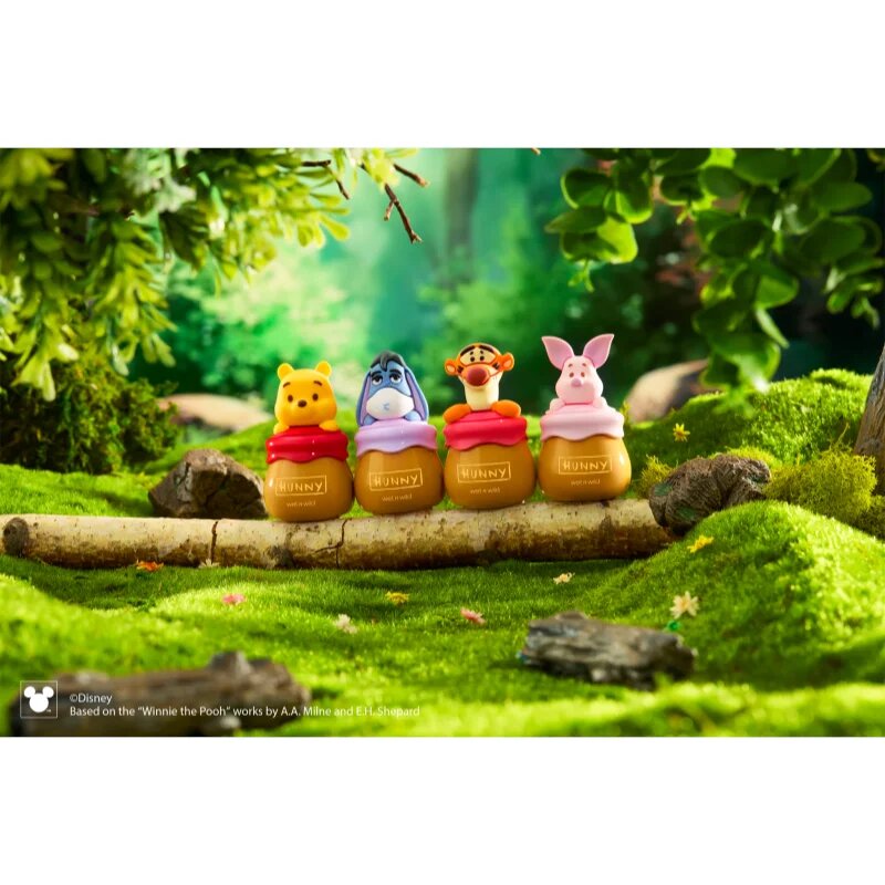 Wet n Wild Winnie the Pooh Smackerel of Hunny krémový rozjasňovač odstín Lonely Glow 6 g