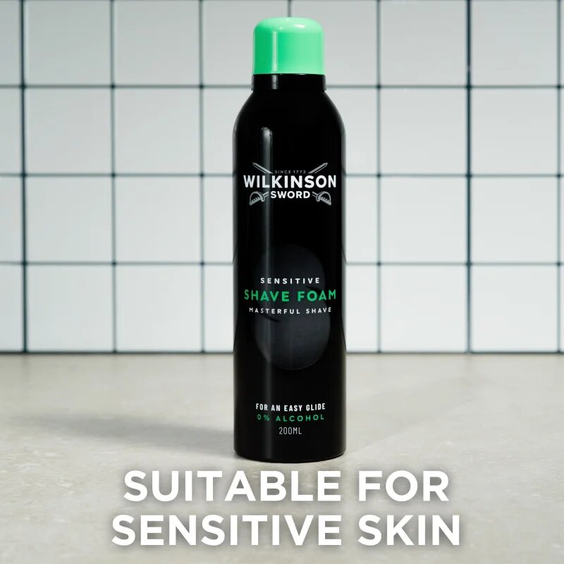 Wilkinson Sword Sensitive Shave Foam pěna na holení pro muže 200 ml