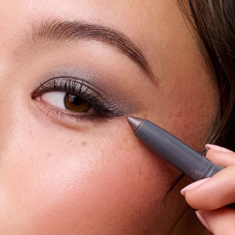 WONDERSKIN IYKYK oční stíny v tužce odstín Ash 1.4 g