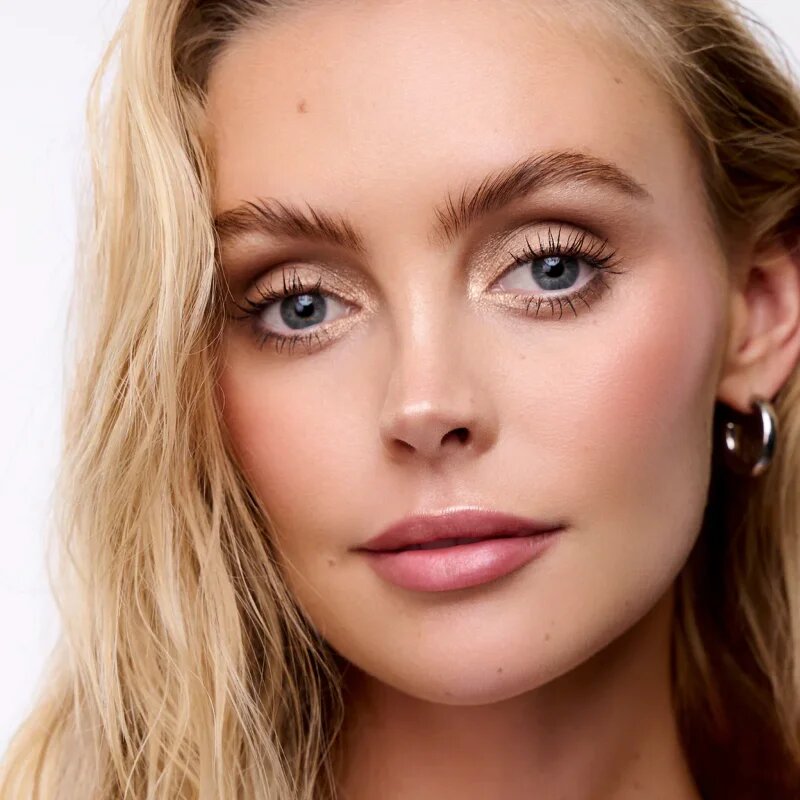 WONDERSKIN IYKYK oční stíny v tužce odstín Champagne 1.4 g