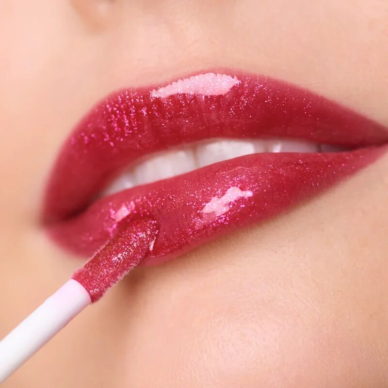 WONDERSKIN Wonder Blading Top Gloss lesk na rty se třpytkami odstín Red Glitter 4 ml