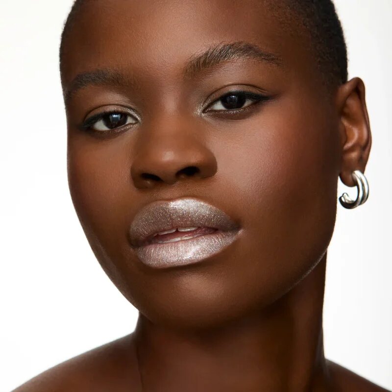 WONDERSKIN Wonder Blading Top Gloss lesk na rty se třpytkami odstín Silver Glitter 4 ml