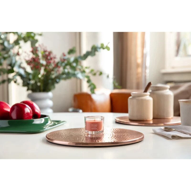 Yankee Candle Sugared Cinnamon Apple votivní svíčka 37 g