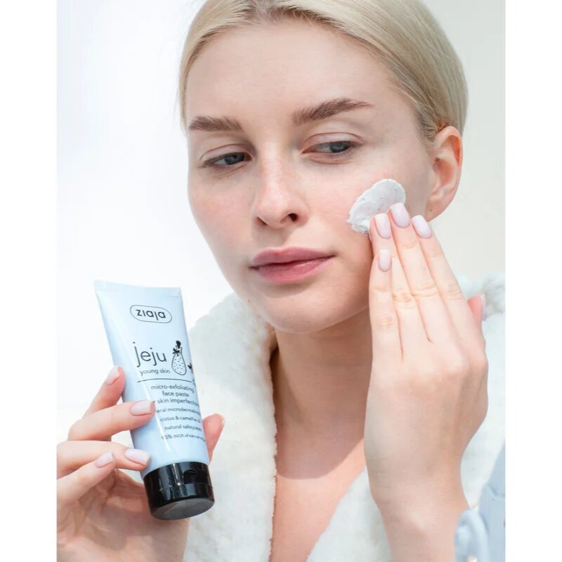 Ziaja Jeju Young Skin čisticí peelingová pasta 75 ml