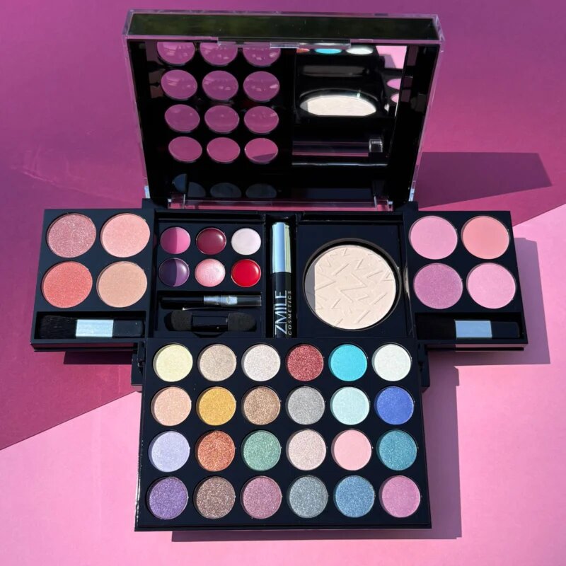 ZMILE COSMETICS All You Need To Go make-up sada