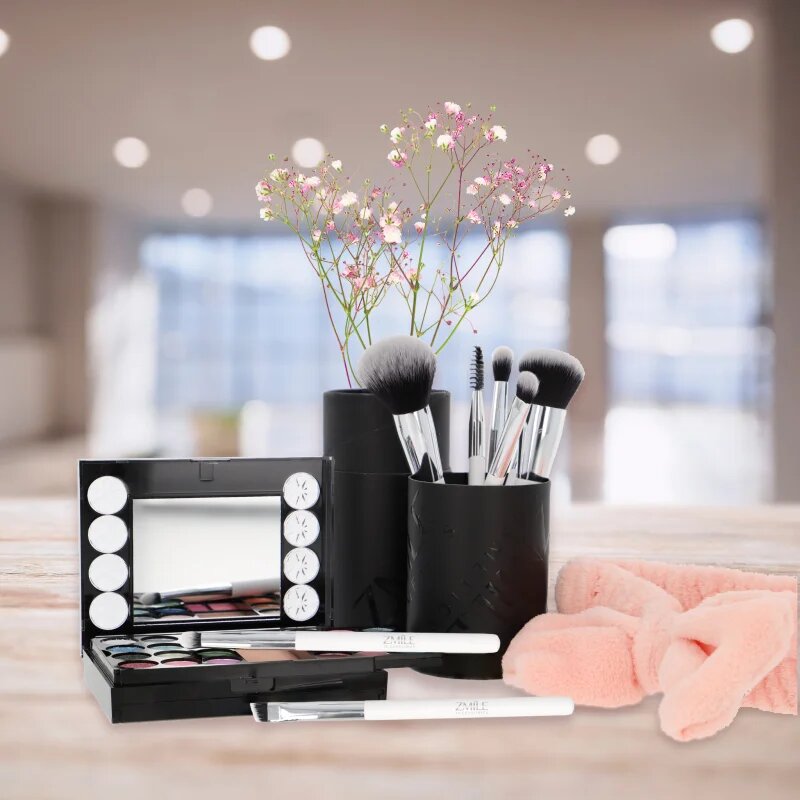 ZMILE COSMETICS Your Utensilo Brushes sada štětců s pouzdrem