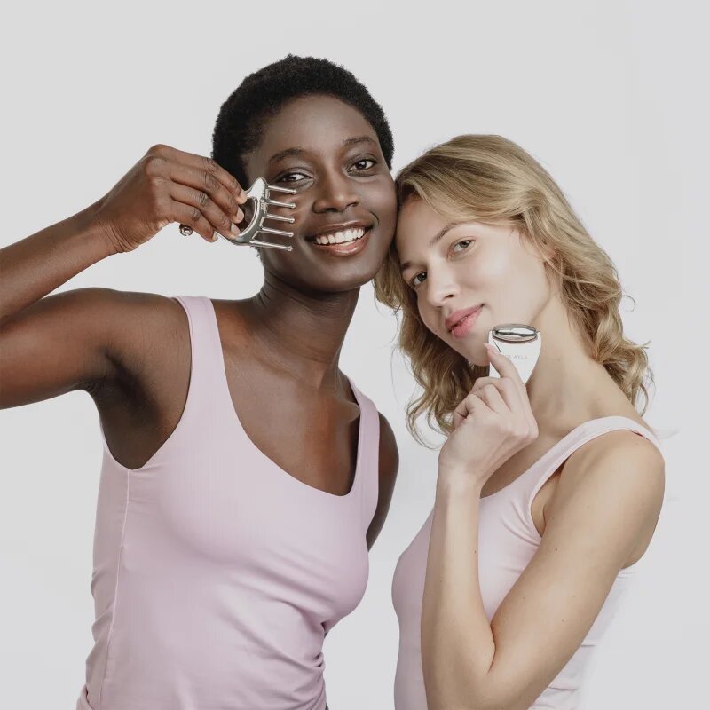 Zoë Ayla 2-in-1 Gua Sha Roller masážní pomůcka na obličej 1 ks