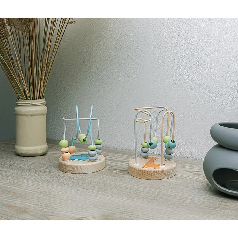 Zopa Wooden Activity Toy aktivity hračka ze dřeva 16 m+ Giraffe 1 ks