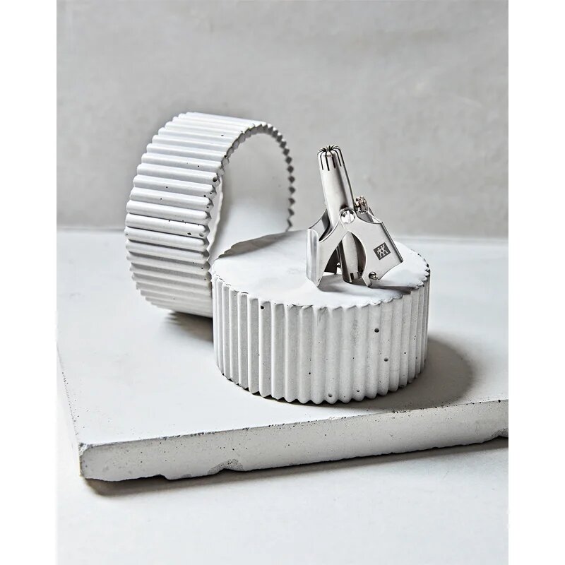 Zwilling Classic Inox zastřihovač chloupků v nose a uších 1 ks