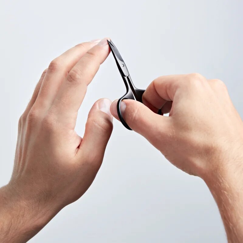 Zwilling Premium Black nůžky na nehty a nehtovou kůžičku 9 cm